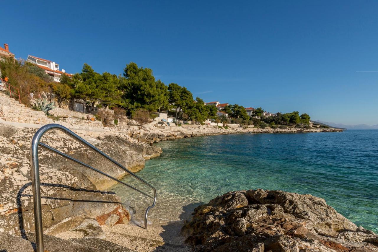 Apart Sa Terasom 250M Od Plaze,Parking,Wi Fi,Rostilj Trogir Buitenkant foto