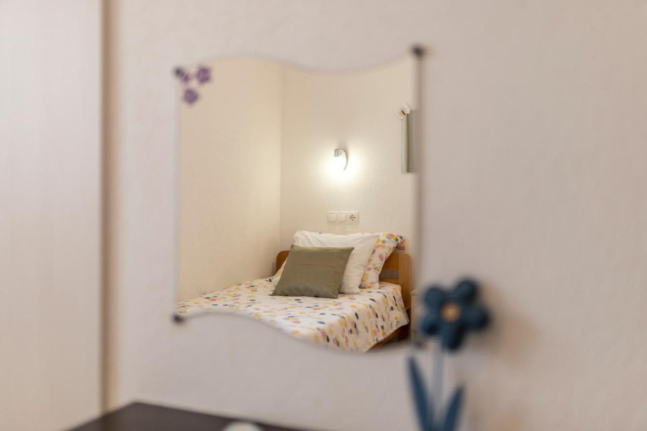 Apart Sa Terasom 250M Od Plaze,Parking,Wi Fi,Rostilj Trogir Buitenkant foto
