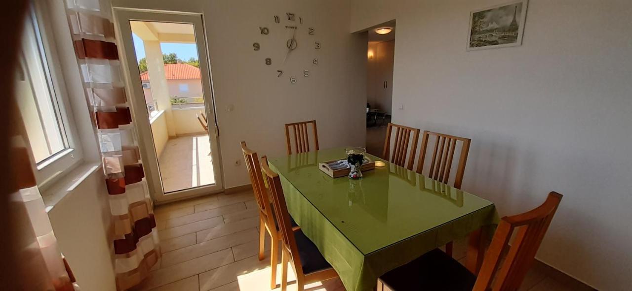Apart Sa Terasom 250M Od Plaze,Parking,Wi Fi,Rostilj Trogir Buitenkant foto