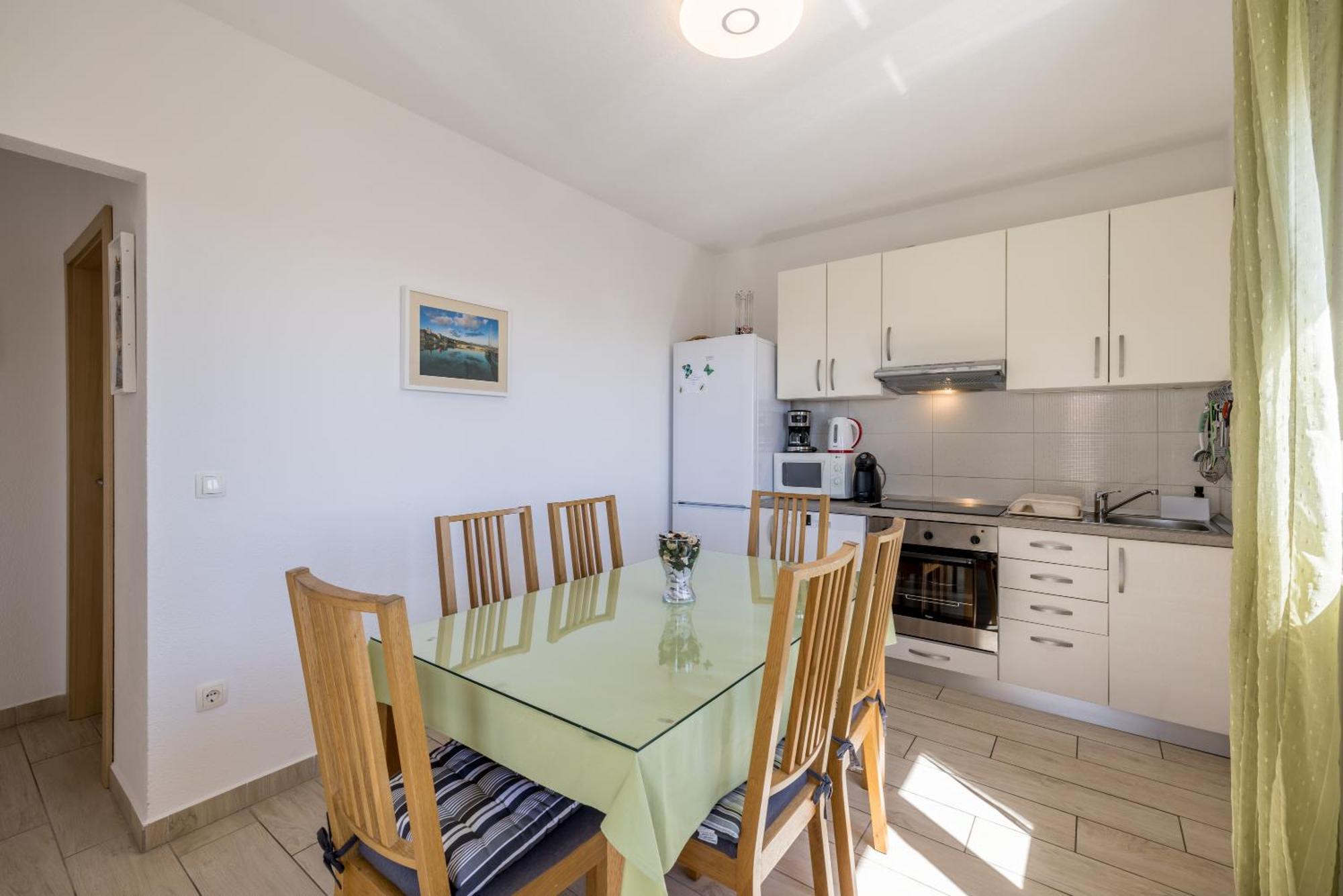 Apart Sa Terasom 250M Od Plaze,Parking,Wi Fi,Rostilj Trogir Buitenkant foto