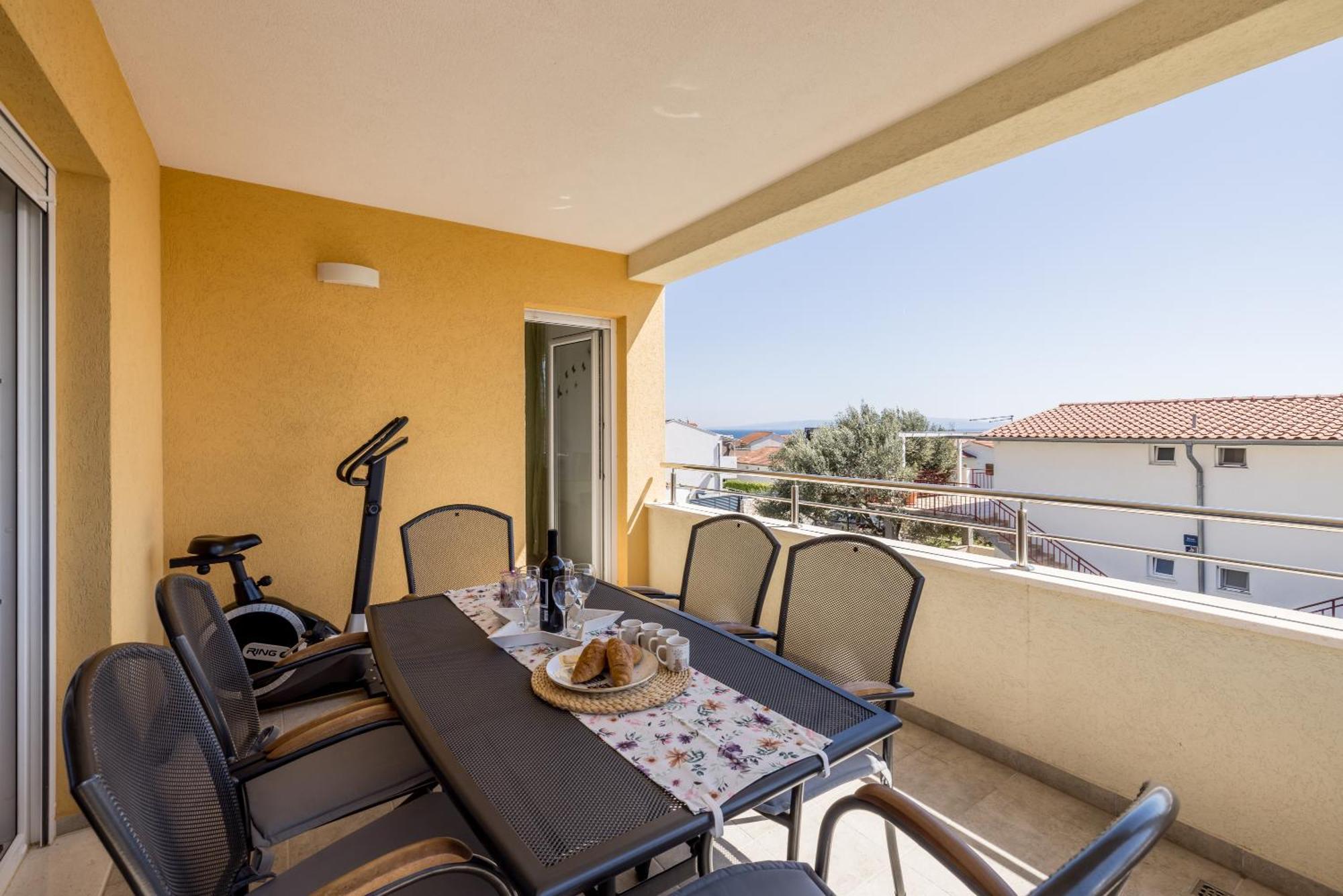 Apart Sa Terasom 250M Od Plaze,Parking,Wi Fi,Rostilj Trogir Buitenkant foto