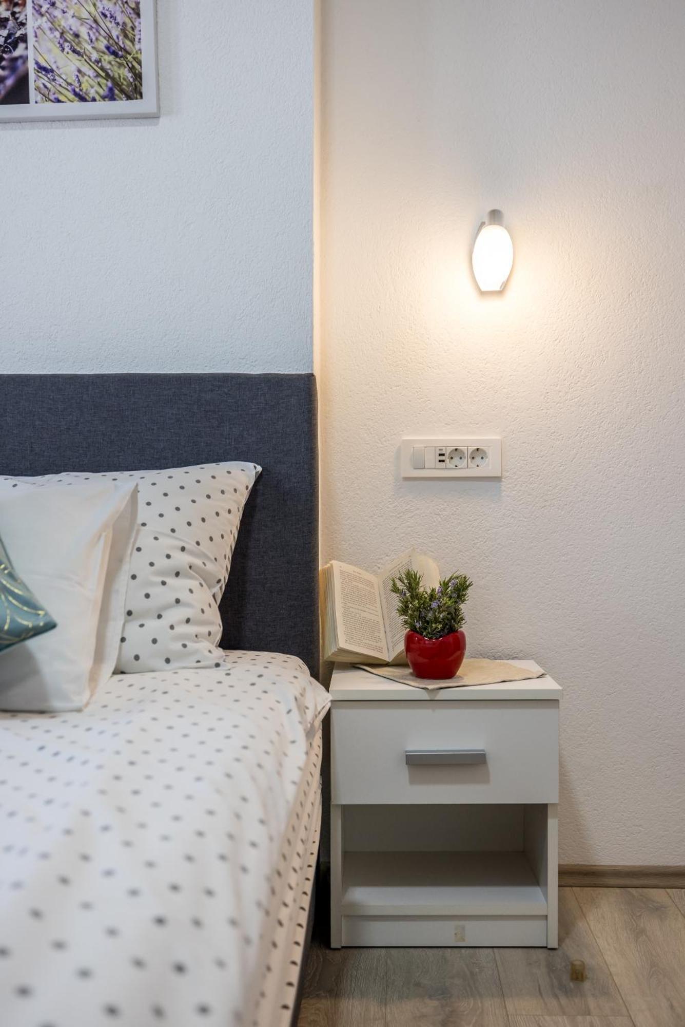 Apart Sa Terasom 250M Od Plaze,Parking,Wi Fi,Rostilj Trogir Buitenkant foto